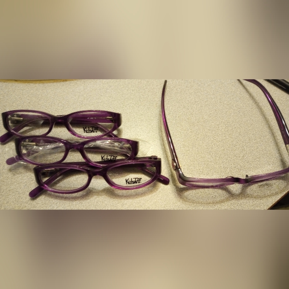 Set of 4- Kids Tuff Girls  purple Pink Heart Frames  NEW!
